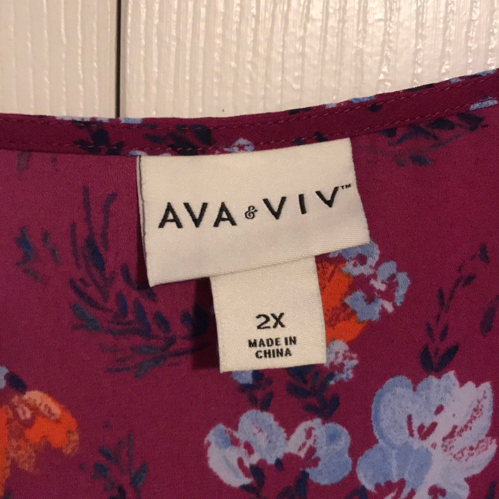 Ava & Viv Plus Size Floral Print 3/4 Sleeve Blouse - Picture 2 of 3